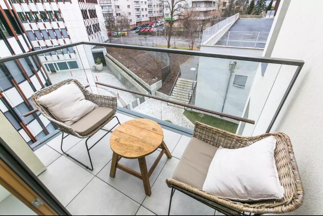 Flawless Apartments Pod Dekankou Praag Buitenkant foto